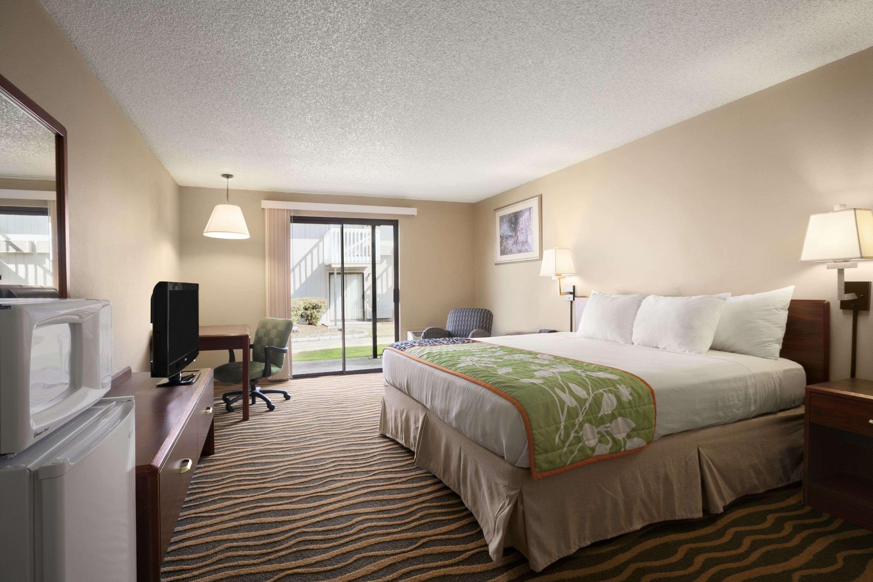 South Tacoma Suites 外观 照片