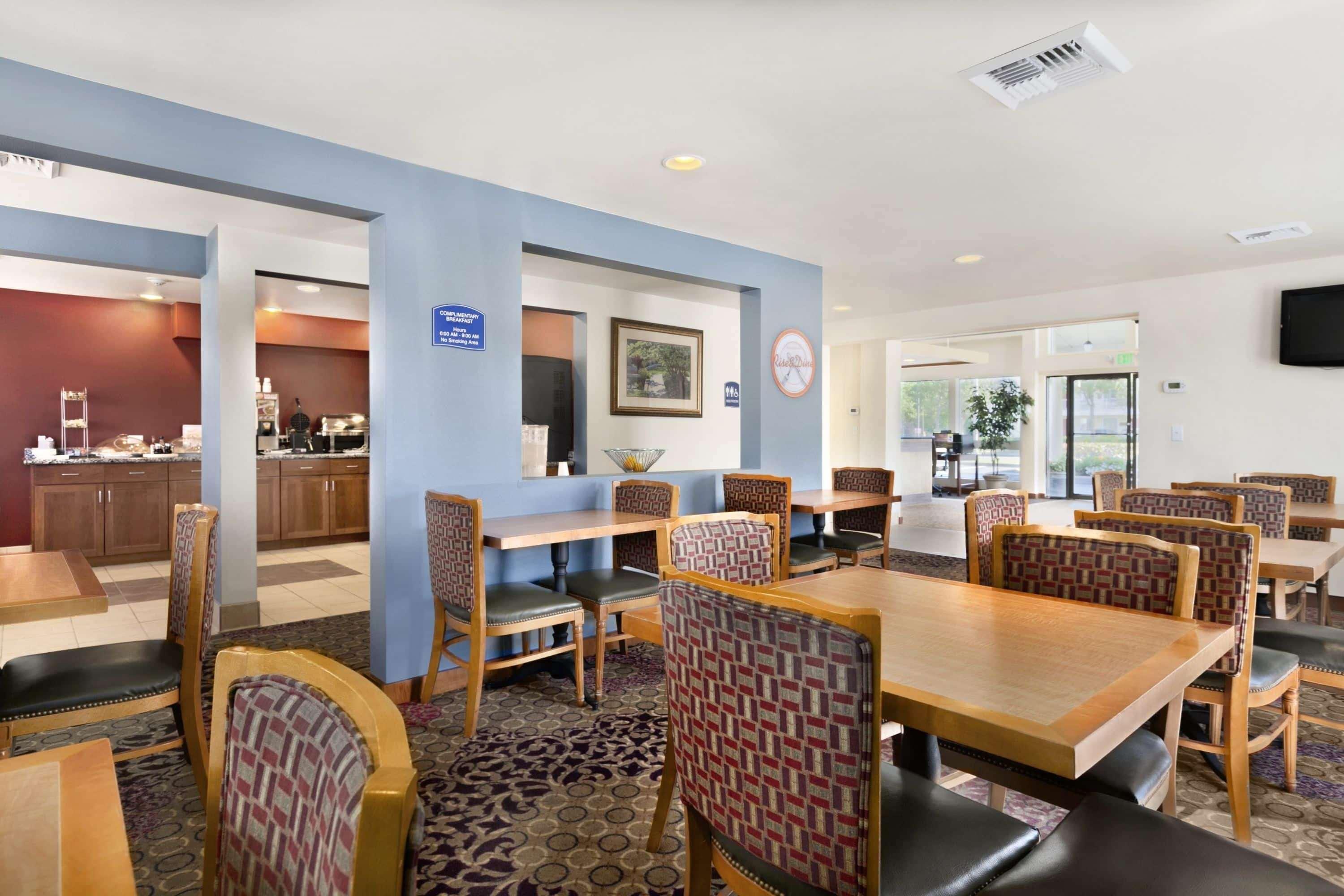 South Tacoma Suites 外观 照片