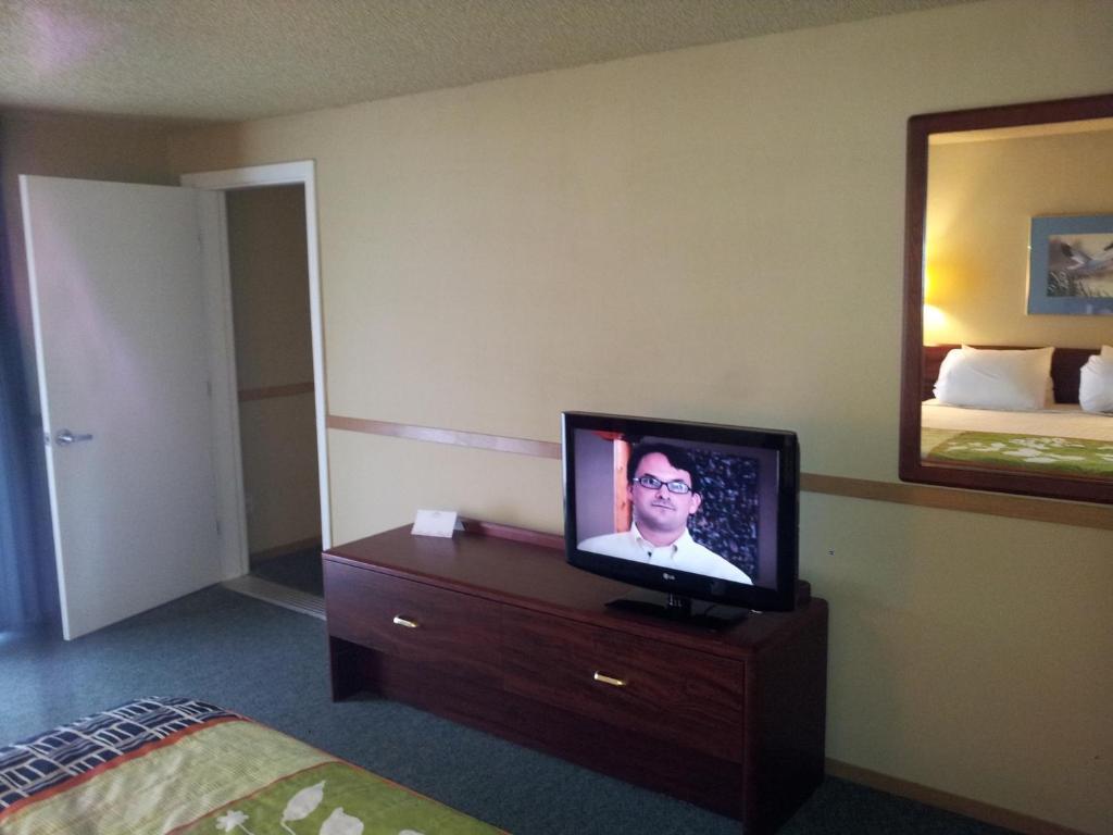 South Tacoma Suites 外观 照片