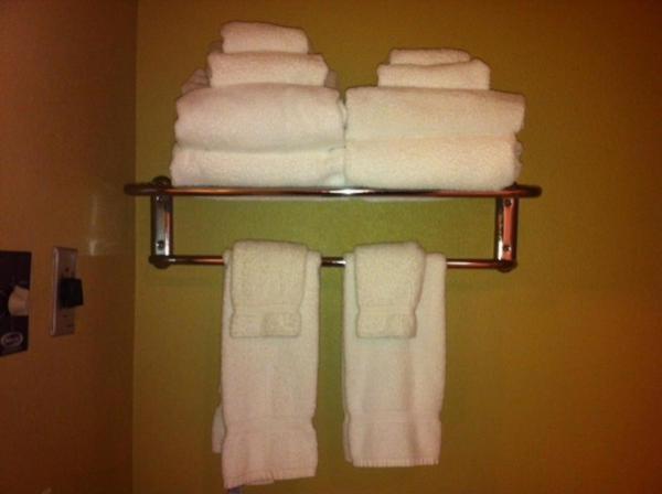 South Tacoma Suites 外观 照片